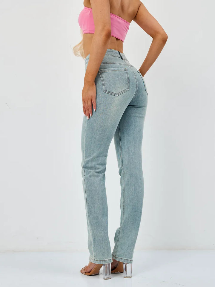 Women’s straight-leg jeans
