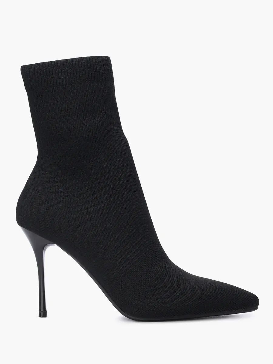 Women’s pointed-toe stiletto ankle boots for mid-season wear