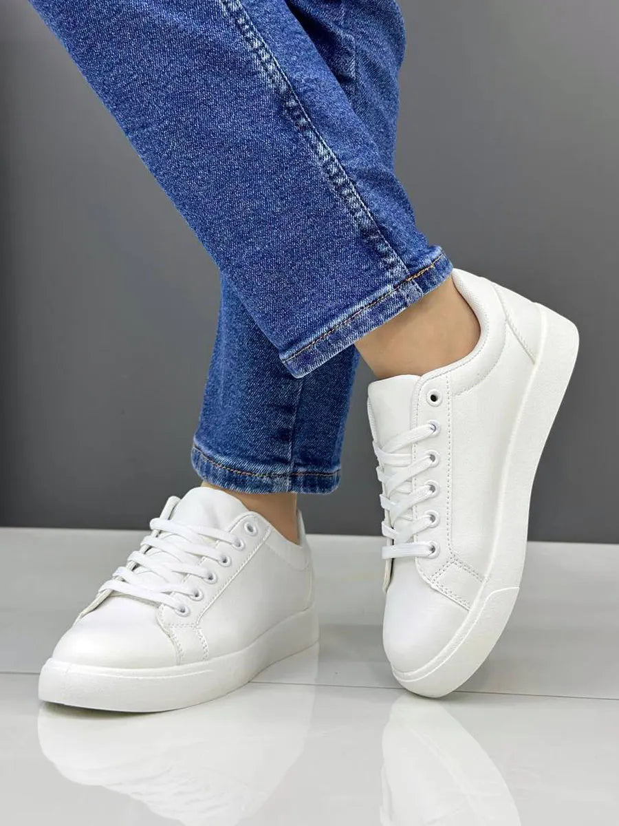 Women’s sneakers