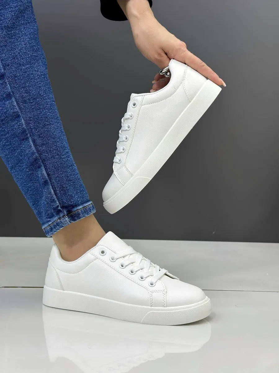 Women’s sneakers