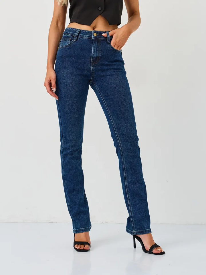 Women’s straight-leg jeans